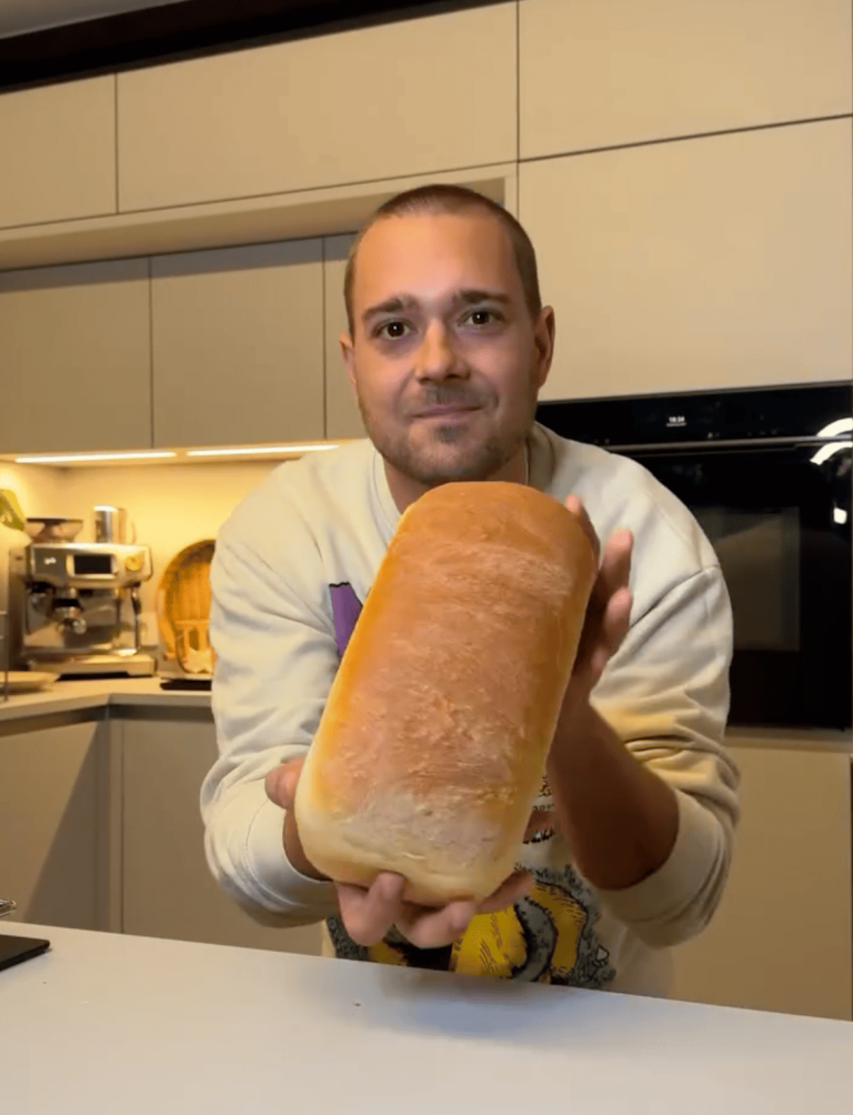Toastbrot mit Salz-Hefe-Gemisch