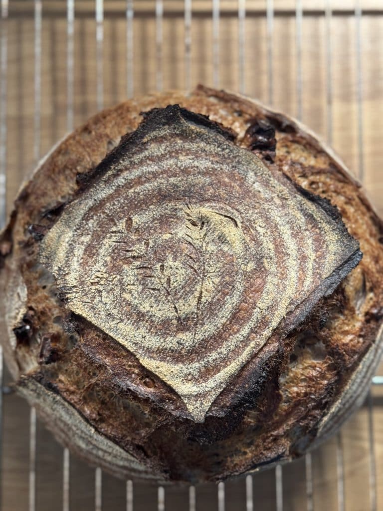 Sauerteigmischbrot mit Saaten